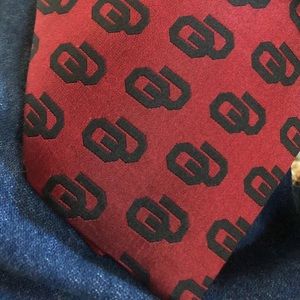 University of Oklahoma neck tie 4”wide 52” long